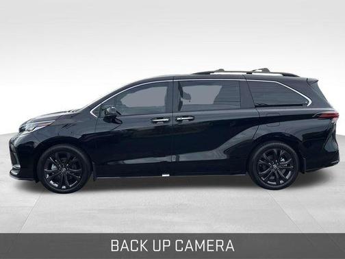 2024 Toyota Sienna XSE 7 Passenger