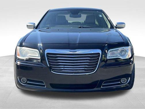 2012 Chrysler 300C Luxury Series
