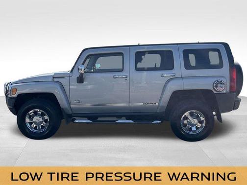 2006 Hummer H3 Base