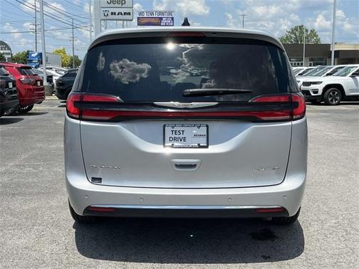 2024 Chrysler Pacifica Limited