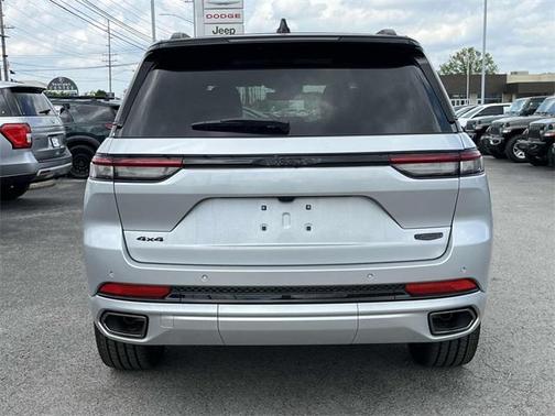 2025 Jeep Grand Cherokee Summit