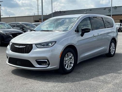 2024 Chrysler Pacifica Touring-L