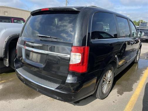 2012 Chrysler Town & Country Touring-L