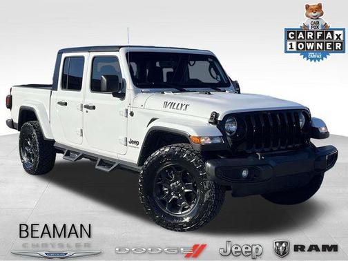 2023 Jeep Gladiator Sport