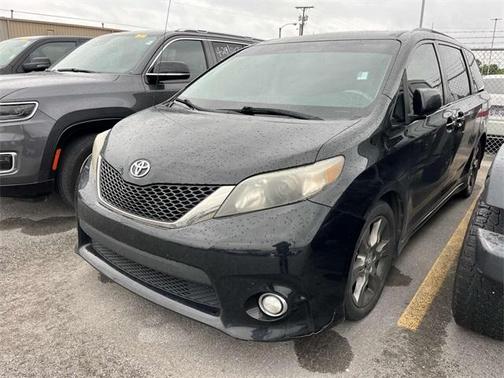 2012 Toyota Sienna SE