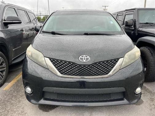 2012 Toyota Sienna SE