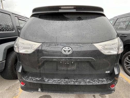 2012 Toyota Sienna SE