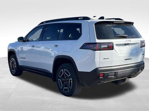 2026 Jeep Cherokee LAREDO/LIMITED