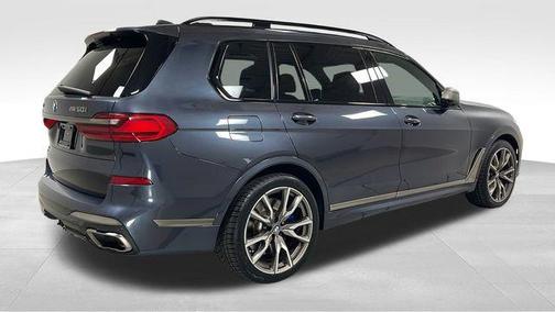 2021 BMW X7 M50i
