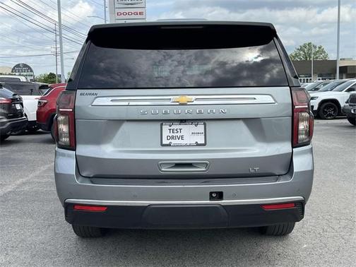 2023 Chevrolet Suburban LT