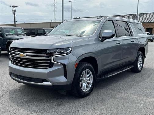 2023 Chevrolet Suburban LT