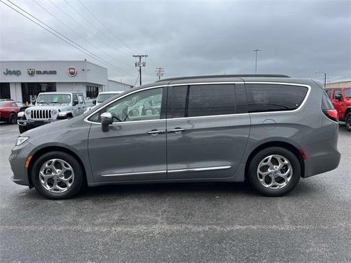 2022 Chrysler Pacifica Limited
