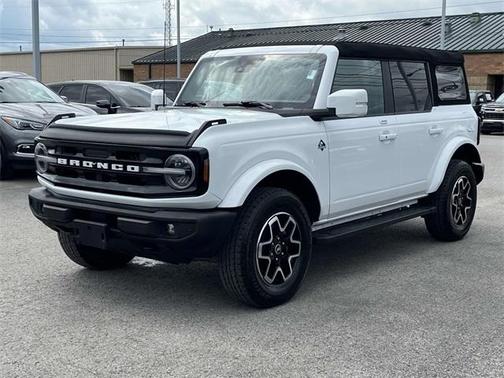 2022 Ford Bronco Outer Banks