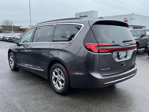 2022 Chrysler Pacifica Limited