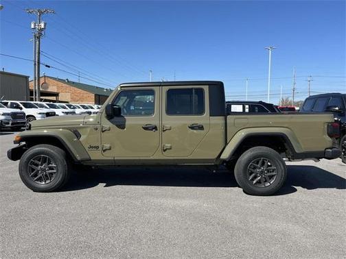 2025 Jeep Gladiator Sport