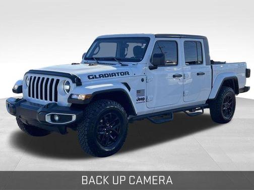 2022 Jeep Gladiator Sport