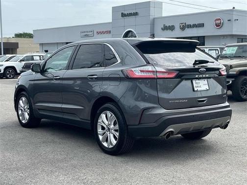 2022 Ford Edge Titanium