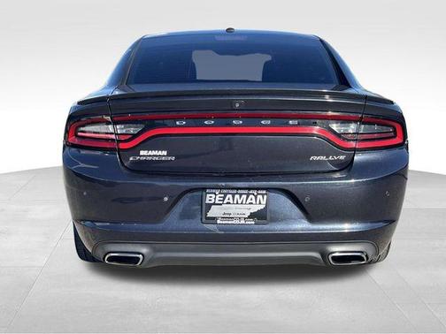2017 Dodge Charger SXT