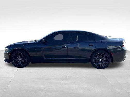 2017 Dodge Charger SXT
