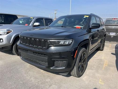 2023 Jeep Grand Cherokee L Laredo