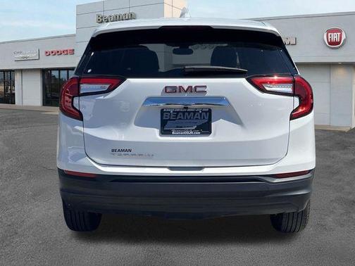 Summit White 2024 GMC Terrain SLE