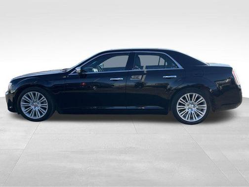 2014 Chrysler 300C Base