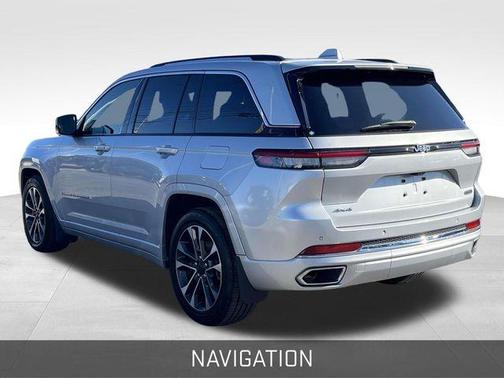 2022 Jeep Grand Cherokee Overland