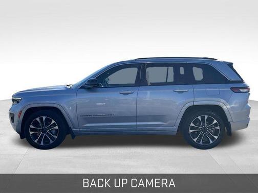 2022 Jeep Grand Cherokee Overland