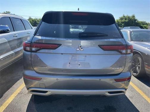 2023 Mitsubishi Outlander PHEV SE