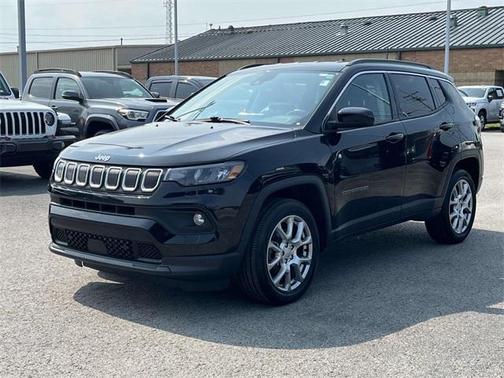 2022 Jeep Compass Latitude Lux