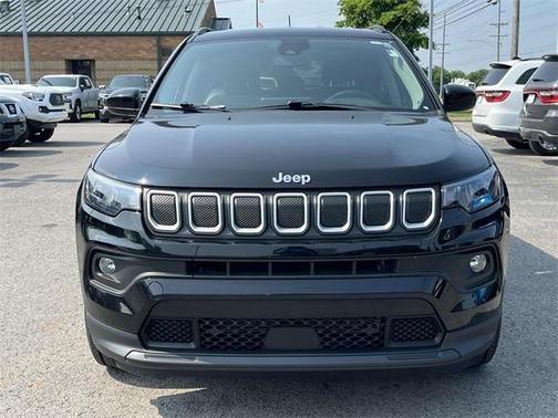 2022 Jeep Compass Latitude Lux