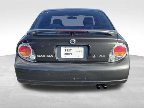 2002 Nissan Maxima SE