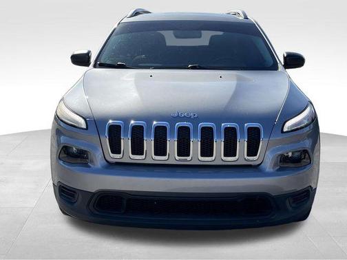 2015 Jeep Cherokee Sport