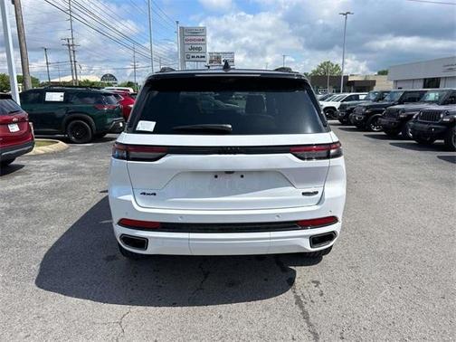 2025 Jeep Grand Cherokee Summit