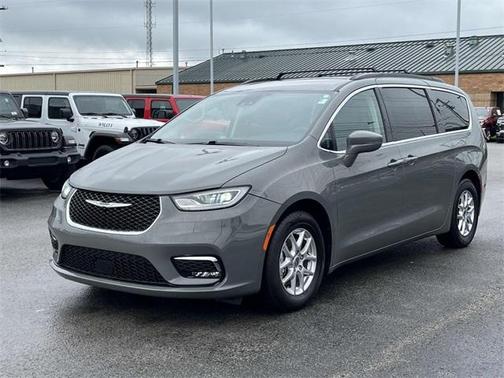 2022 Chrysler Pacifica Touring-L