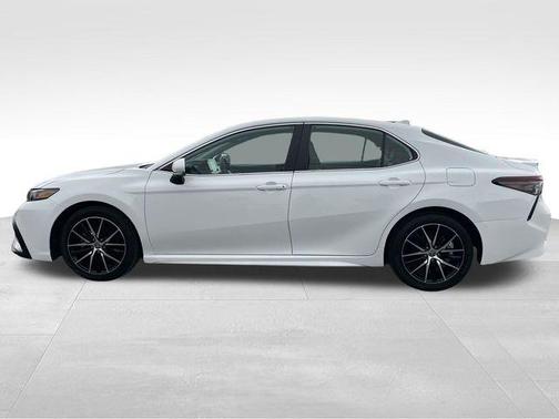 White 2024 Toyota Camry