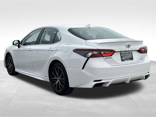 White 2024 Toyota Camry