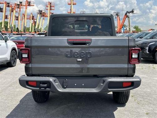 2025 Jeep Gladiator Sport