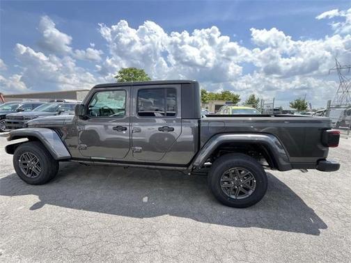 2025 Jeep Gladiator Sport