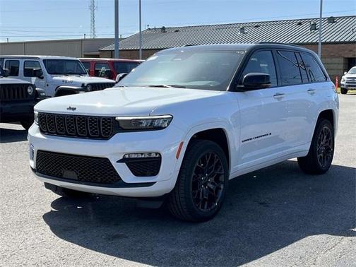 2025 Jeep Grand Cherokee Summit