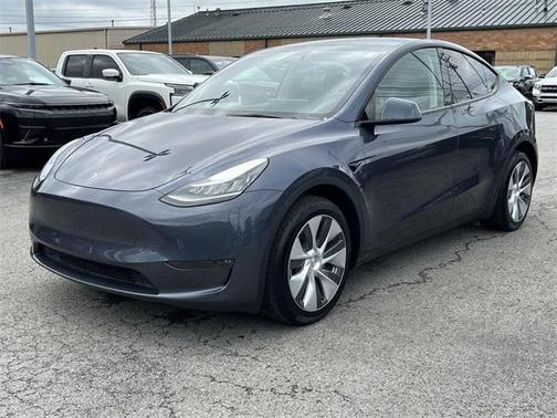 2023 Tesla Model Y Long Range