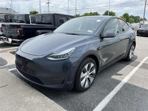 2023 Tesla Model Y Long Range