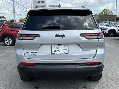 2021 Jeep Grand Cherokee L Laredo