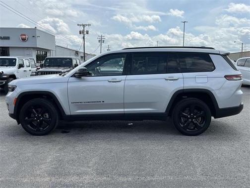 2021 Jeep Grand Cherokee L Laredo