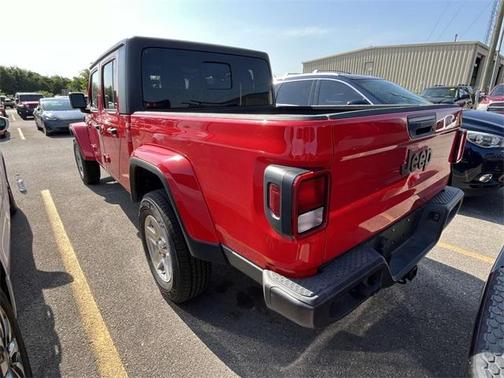 2023 Jeep Gladiator Sport