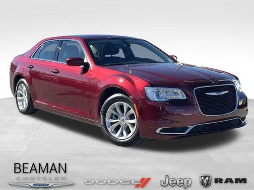 2022 Chrysler 300 Touring