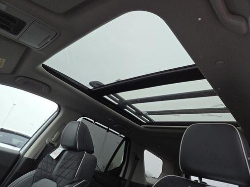 Platinum White Pearl 2026 Honda Pilot Elite