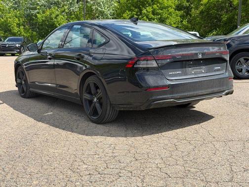 Crystal Black Pearl 2024 Honda Accord Hybrid Sport-L