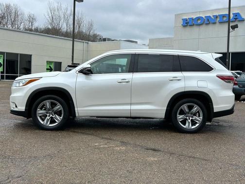 2016 Toyota Highlander Limited