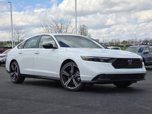 Platinum White Pearl 2026 Honda Accord Hybrid Sport